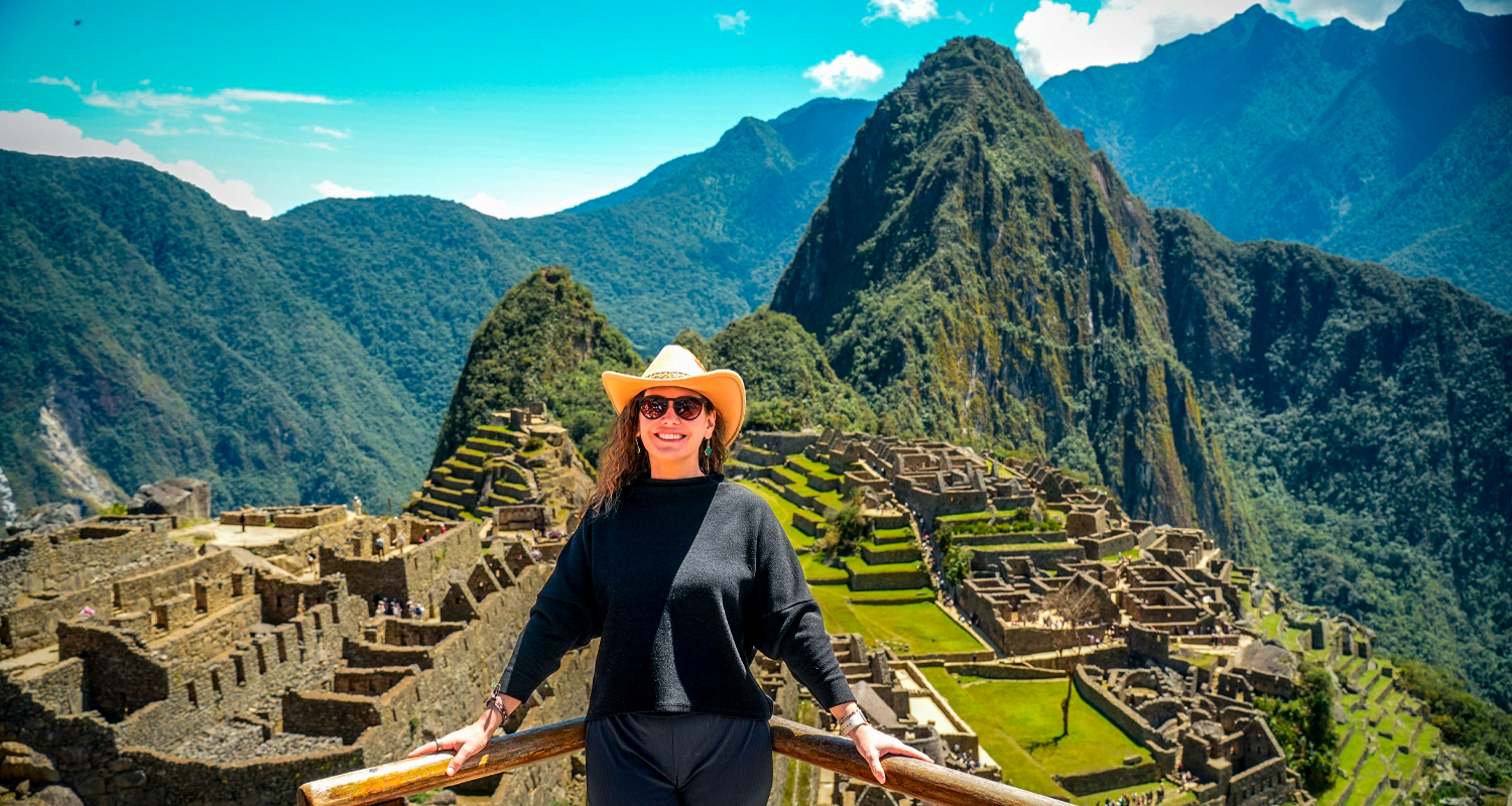 Sacred Valley Cusco and Machu Picchu with Waterfalls 2D/1N
